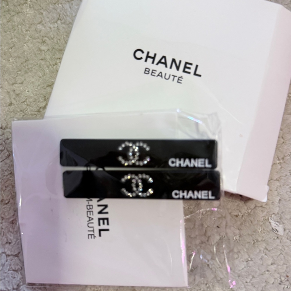 CHANEL Black with Rhinestones Hair Clips - Picture 2 of 2